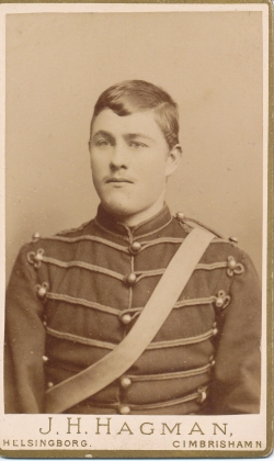 Man i uniform 3_17proc
